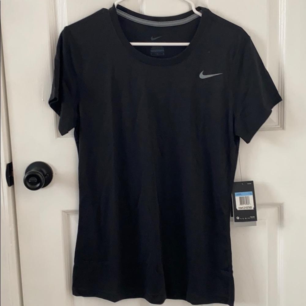 NIKE dri-fit tee